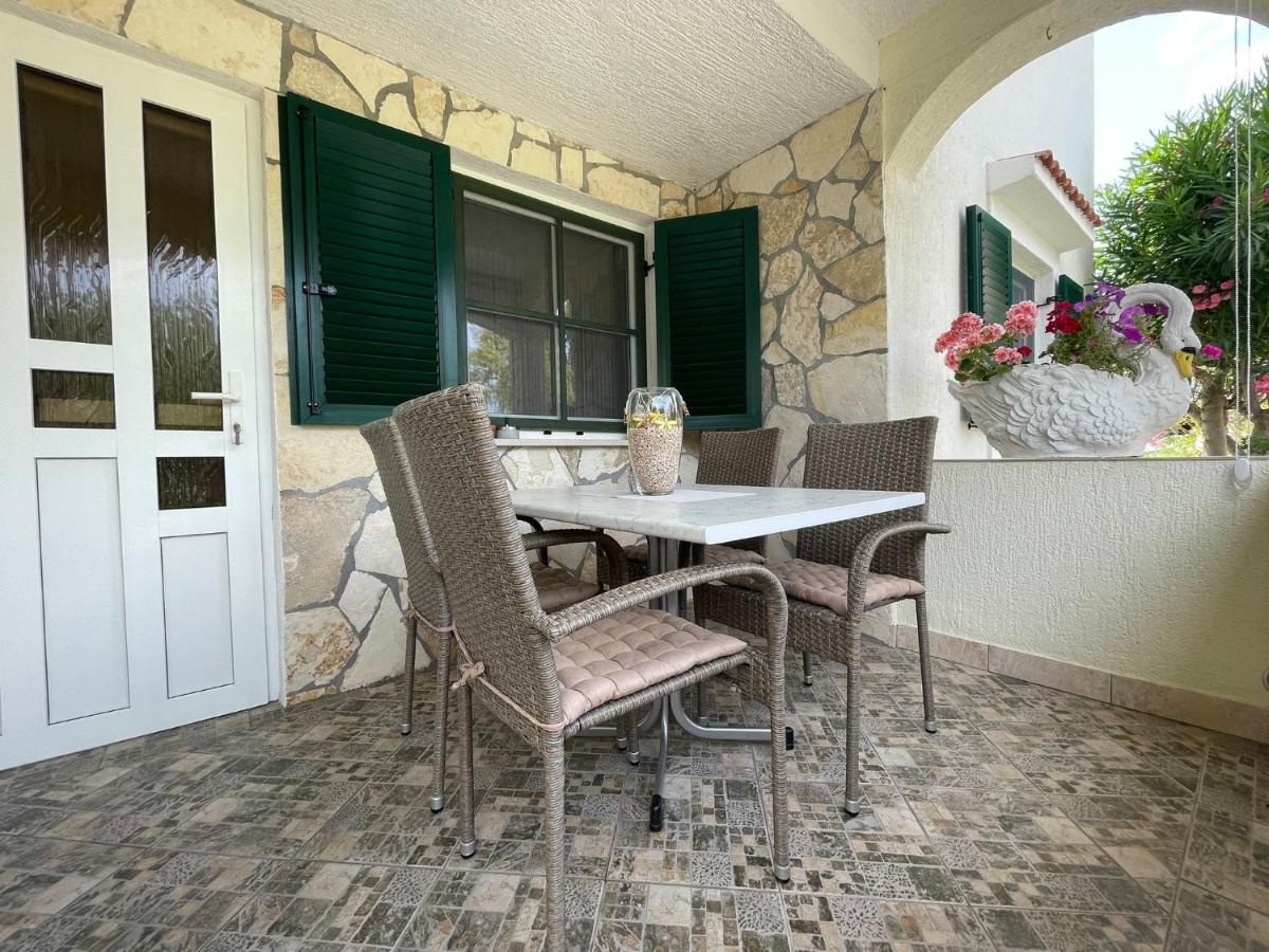 Apartman Veronika Vrsi Εξωτερικό φωτογραφία