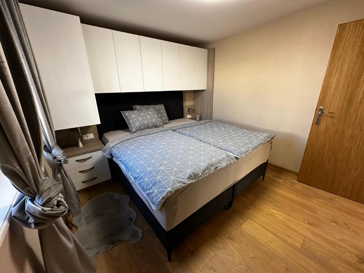 Apartman Veronika Vrsi Εξωτερικό φωτογραφία