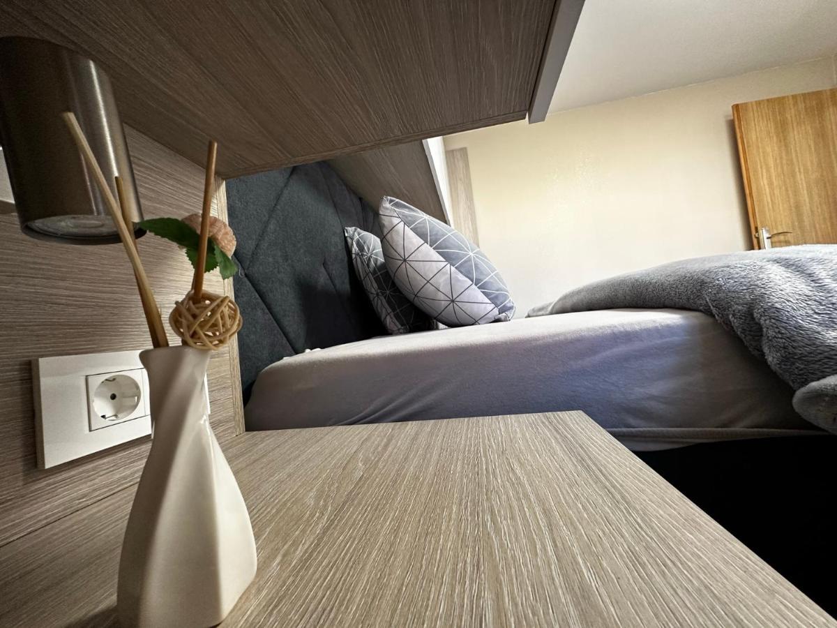 Apartman Veronika Vrsi Εξωτερικό φωτογραφία