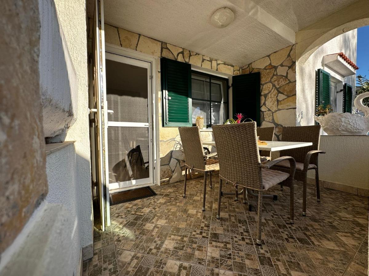 Apartman Veronika Vrsi Εξωτερικό φωτογραφία