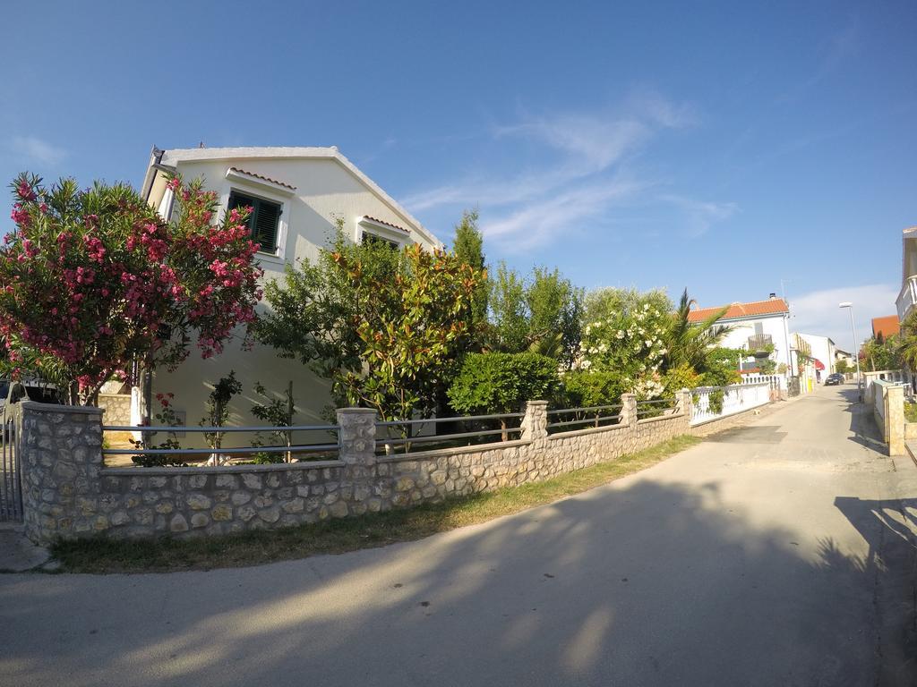 Apartman Veronika Vrsi Εξωτερικό φωτογραφία