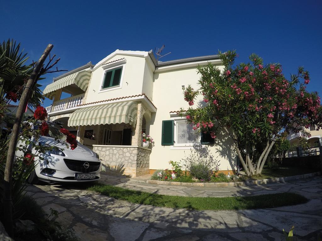 Apartman Veronika Vrsi Εξωτερικό φωτογραφία